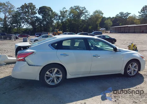 2015 Nissan Altima 2.5 Sl from USA, damaged, VIN 1N4AL3AP1FC130200